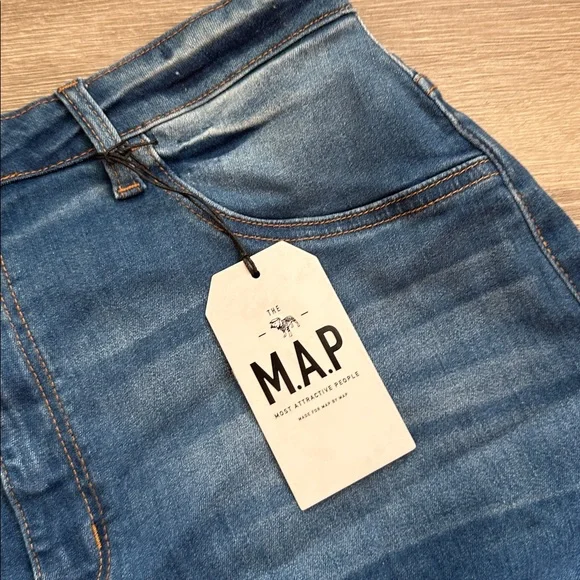 M.A.P | Distressed Denim Shorts - Picture 3 of 6